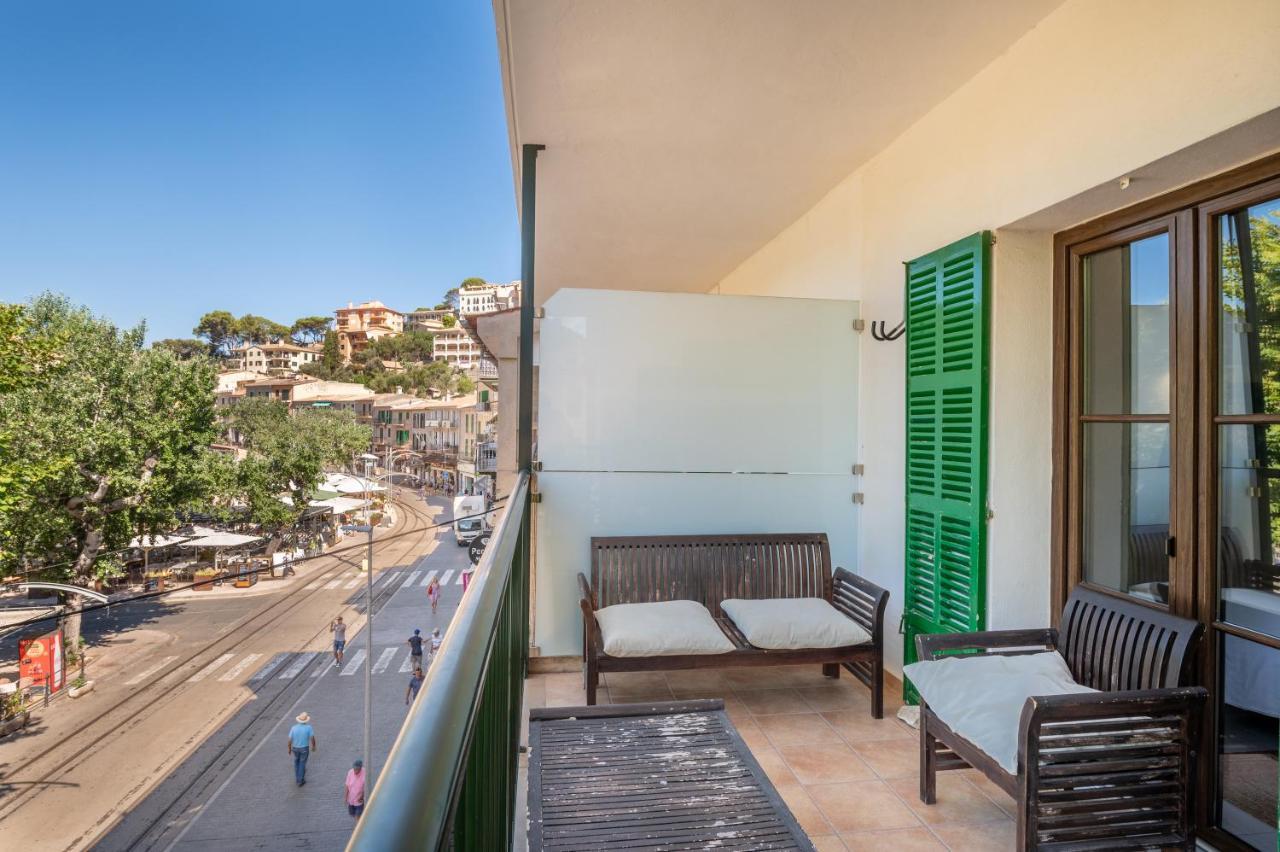 Seafront Apartment In Port Soller Puerto de Sóller Exteriör bild